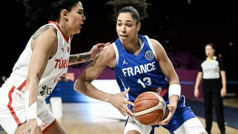 Topscorerin in Piräus: Janelle Salaun