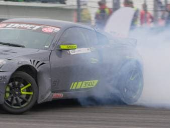 Die AvD Drift Championship macht Station auf dem Hockenheimring. Wie gewohnt, geht es auch dort heiß her - packende Duelle und rasante Motorsport-Action inklusive.