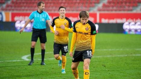 Dynamo Dresden feiert beim Halleschen FC einen Sieg