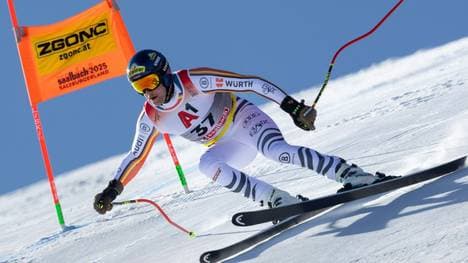 Simon Jocher beim zweiten Abfahrtstraining