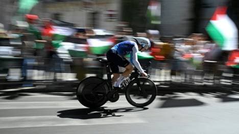 Ein Fahrer von Israel-Premier Tech bei der Vuelta