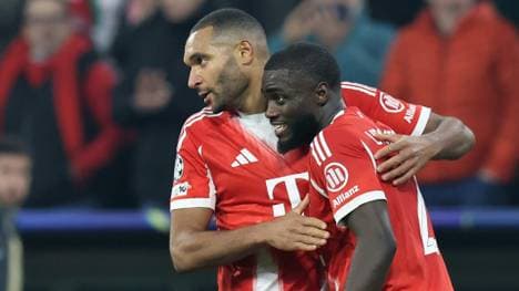 Die Bayern wollen Upamecano (r.) halten