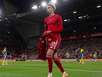 Slot watscht Ekitiké ab