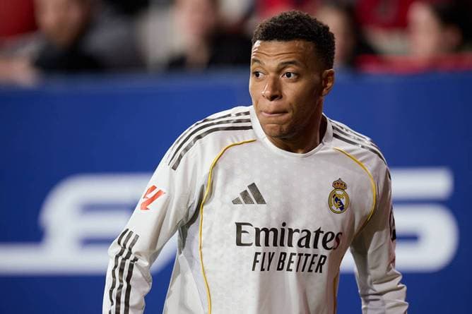 Mbappé macht Führerschein bei Atlético-Fan