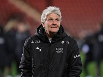 Ikone muss überraschend gehen