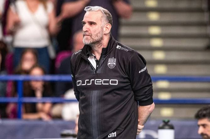 Volleyball-Kader für Härtetest fix