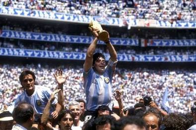 Beckenbauer adelt Maradona: "Künstler, Tänzer und Genie"