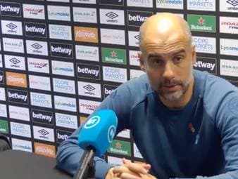 Pep Guardiola legt mit Manchester City den schlechtesten Saisonstart seiner Trainerkarriere hin. Der Coach hat eine Idee, woran das liegen könnte.