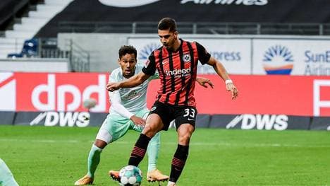 Andre Silva (r.) rettete Eintracht Frankfurt mit seinem Treffer das Remis gegen Werder Bremen