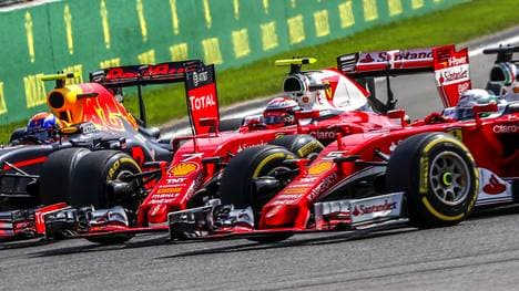 Beim Start in Spa kollidierten Max Verstappen (l.), Kimi Räikkönen (m.) und Sebastian Vettel (r.)