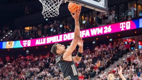 Justus Hollatz steigt zum Korb