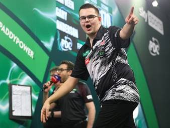 Van Veen gewinnt irres Halbfinal-Spektakel