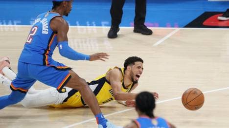 Der bittere Moment: Haliburton geht gegen OKC zu Boden
