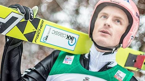 Severin Freund liegt nach dem ersten Durchgang auf Rang vier