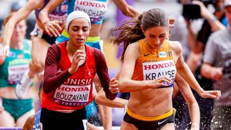 Gesa Felicitas Krause stürzt im Finale