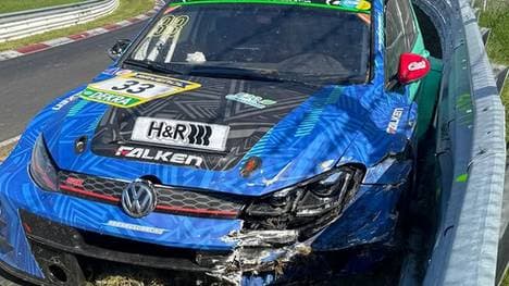 Max Kruse flog am Nürburgring von der Strecke ab