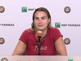 Die Weltranglistenerste Aryna Sabalenka weist den Vorwurf der Heuchelei zurück. Ihr Einsatz für höhere Preisgelder diene ausschließlich Spielerinnen außerhalb der Top 10.