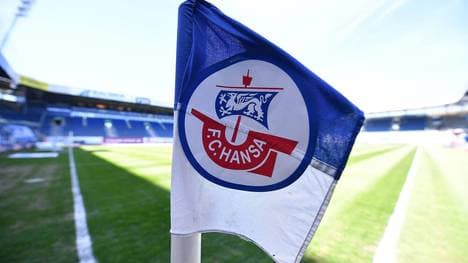 Die Partie zwischen Hansa Rostock und Hamburger SV war kurzzeitig unterbrochen