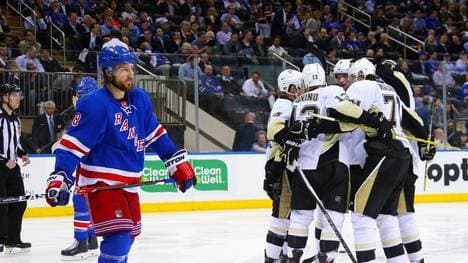 Pittsburgh Penguins v New York Rangers - Game Four