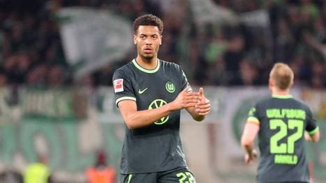 Felix Nmecha steht noch beim VfL Wolfsburg unter Vertrag