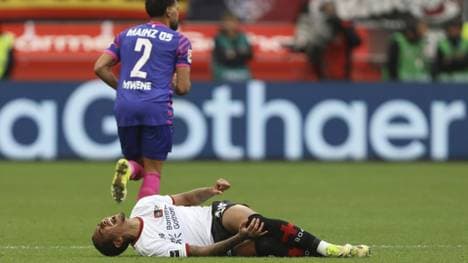 Verletzt am Boden: Leverkusens Arthur