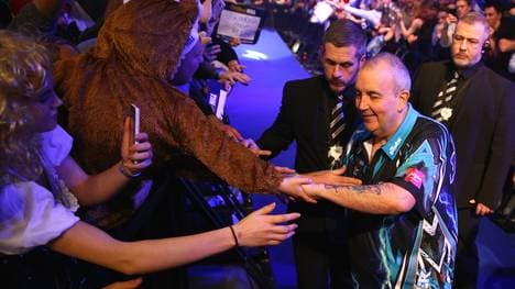 2017 William Hill PDC World Darts Championships - Day Four