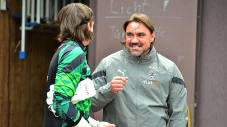 Daniel Farke mit Yann Sommer im Trainingslager von Rottach-Egern