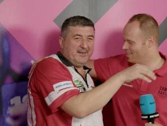 Nach seiner Niederlage gegen Luke Littler zeigt sich Mensur Suljović als großer Sportsmann. Für seinen Konkurrenten ist er voll des Lobes.