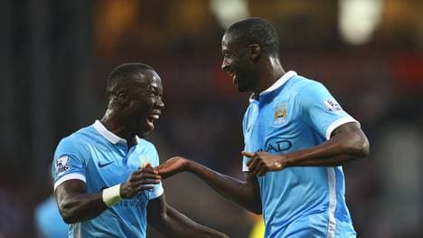 Yaya Toure (r.) schnürt einen Doppelpack