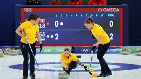 Hasselborg (l.) gewinnt mit Schweden Gold