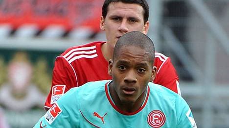 Charlison Benschop musste wegen einer Tätlichkeit vom Platz