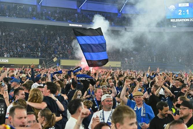 Platzsturm! Bundesliga-Rückkehr nach sechs Jahren