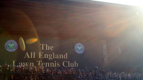 Dem Tennis-Klassiker in Wimbledon droht wegen der Coronakrise erstmals seit 1945 wieder die Absage