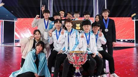 Bei den Worlds dominieren jedes Jahr Teams aus Korea (LCK) und China (LPL) - doch warum ist das so?