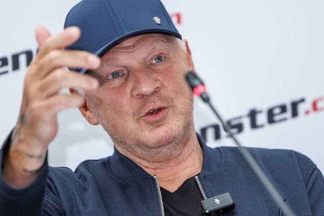 Effenberg weist Bayern-Fans zurecht