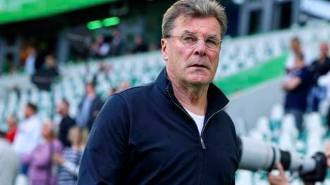 Trainer Dieter Hecking kämpft mit dem VfL um den Klassenerhalt