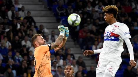 Willem Geubbels (Frankreich / Olmypique Lyon), Linksaußen, 16.8.2001