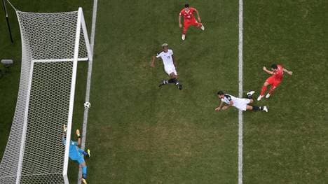 Blerim Dzemaili (r.) köpfte das Führungstor für die Schweiz gegen Costa Rica