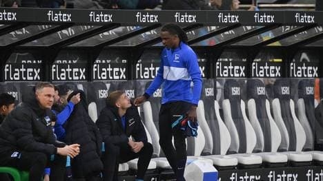 Marton Dardai und Dedryck Boyata hatten auf der Bank ihren Spaß