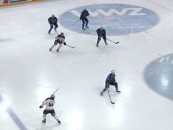 Der EHC Red Bull München löst am letzten Spieltag der CHL-Gruppenphase mit einem Gala-Auftritt beim EV Zug das Achtelfinal-Ticket. 