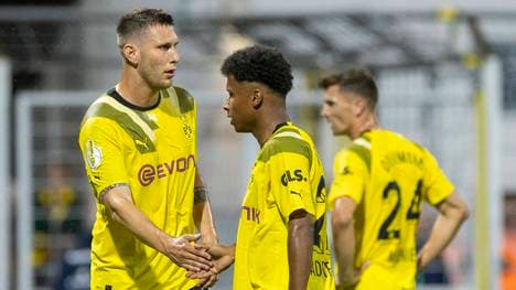 Niklas Süle (l.) und Karim Adeyemi fallen gegen Freiburg aus