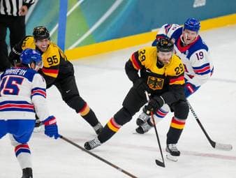 Lehrstunde gegen USA: Deutschland muss in Playoffs