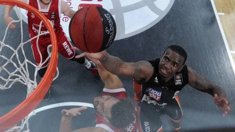 Brose Baskets Bamberg v ratiopharm Ulm - BEKO BBL Final Game 1
