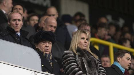 Emma Benton-Hughes zusammen mit ihrem Lebensgefährten David Sullivan