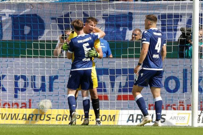 Furioser KSC begräbt Paderborns letzte Hoffnungen