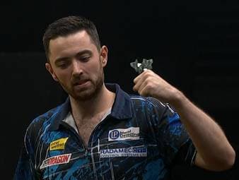 Humphries gewinnt bei den German Darts Championship mit einem White Wash!