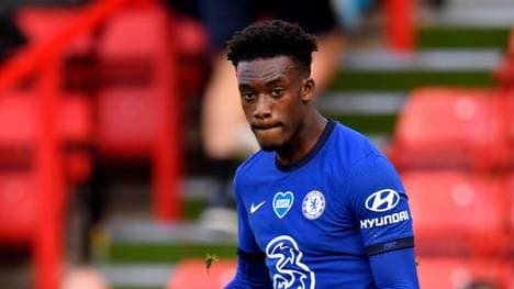Der frühere Bayern-Flirt Callum Hudson-Odoi verschuldet einen Strafstoß