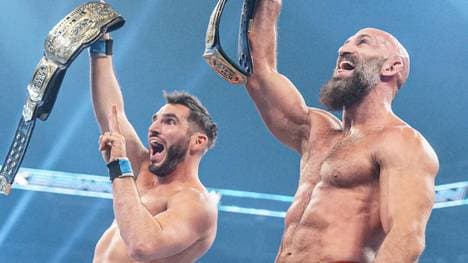 Johnny Gargano (l.) und Tommaso Ciampa sind wieder Tag-Team-Champions