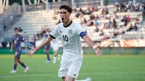 Die Bundesliga kann sich mit Noah darvich auf ein echtes Top-Talent freuen 