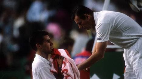 Carl Uwe Steeb (l.) und Teamchef Niki Pilic gewannen drei Mal den Davis Cup